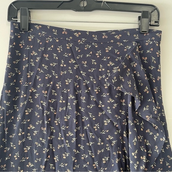 Madewell Ruffle-Wrap Midi Skirt in Spring Fling 15747 - Picture 6 of 12